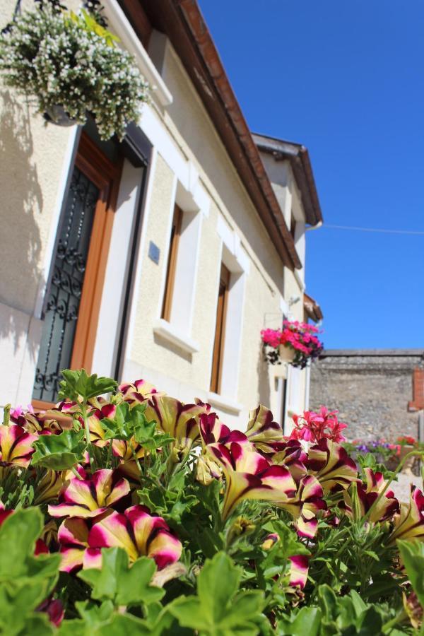 Le Domaine De L Etang Le Merger Oeuilly Exterior foto